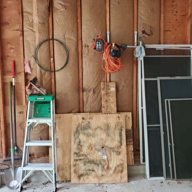 disorganized-garage-north-kingstown-rhode-island