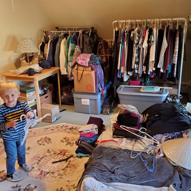 overwhelmed-clutter-in-closet